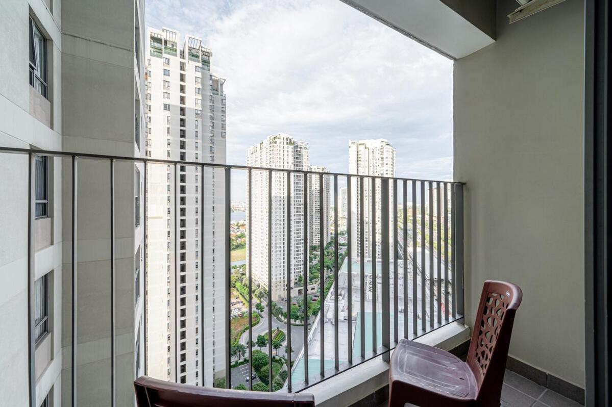 New Modern Interior Tidy Masteri T1 2 Room, 2 Bathroom Apartment Ho Chi Minh City